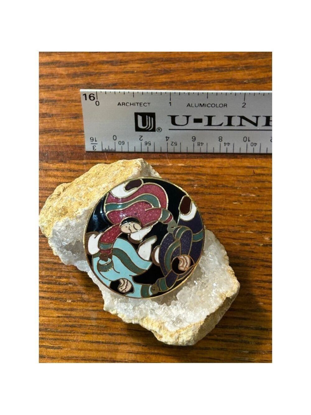 Vintage Barbara Lavallee Inuit Women Dancing Enamel Cloisonné Pin Brooch Round - Picture 2 of 4